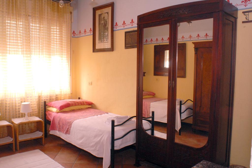 Villa Fiorita Monfalcone Cameră foto